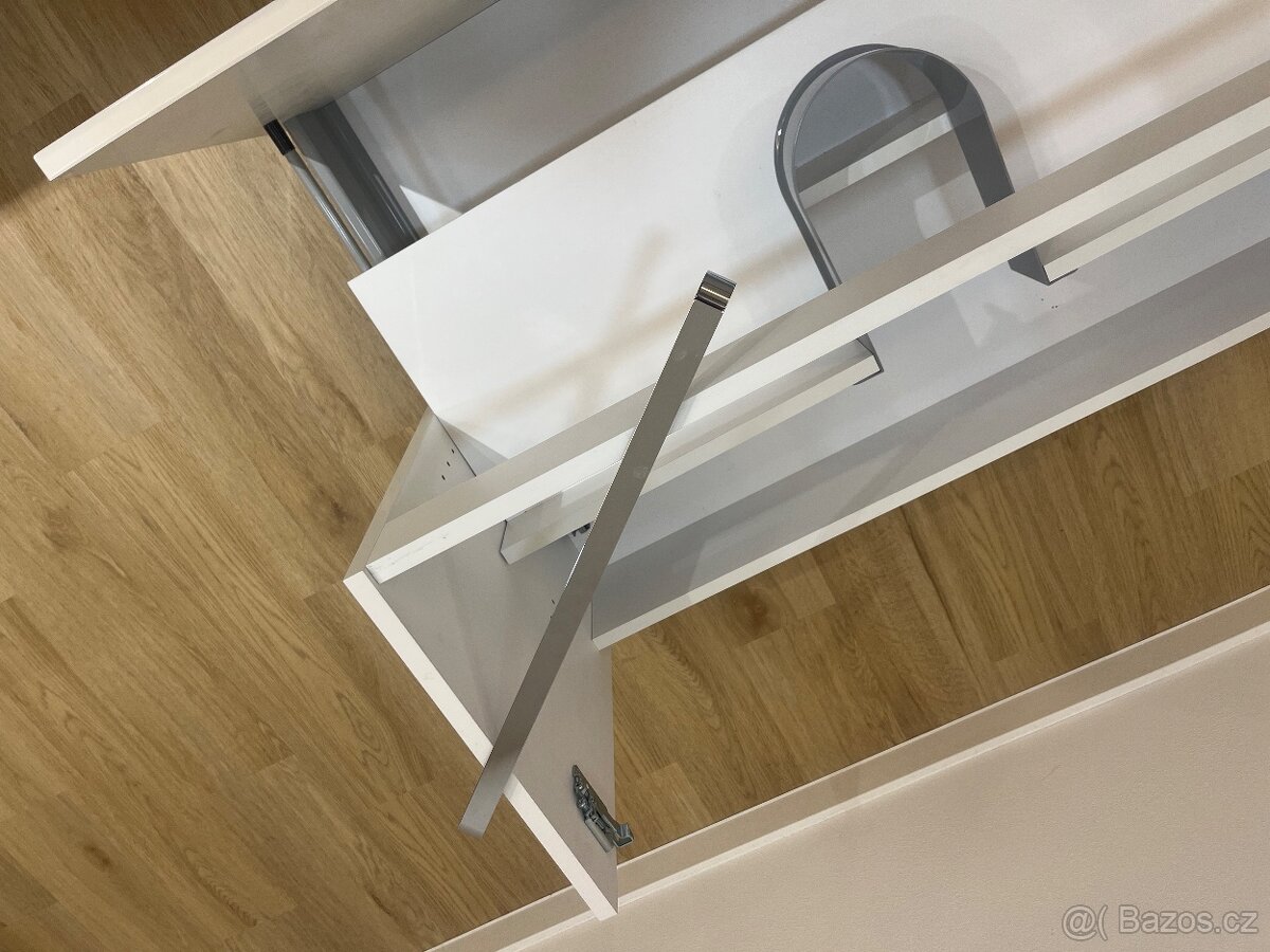 Umyvadlova skrinka - 6