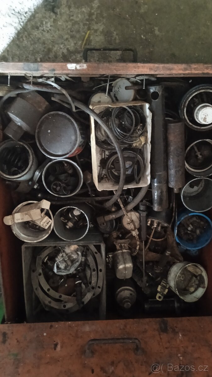 Náhradní díly na RS 09 - 6