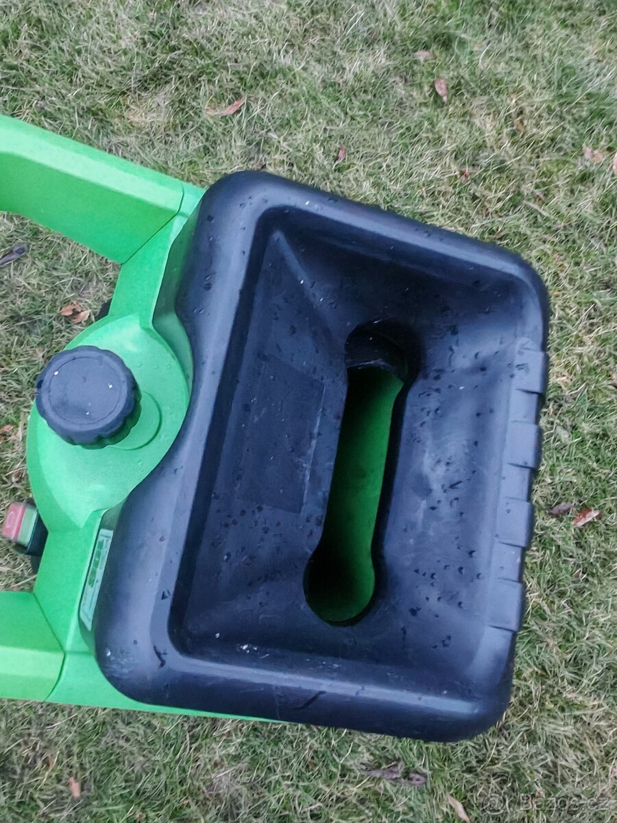 Drtič větví John Gardener 2000 W - 6