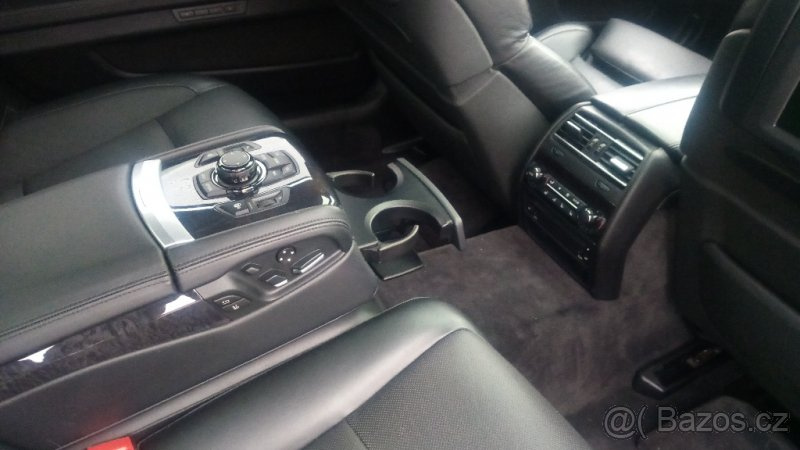 Interiér BMW F01 + F02 long - 6