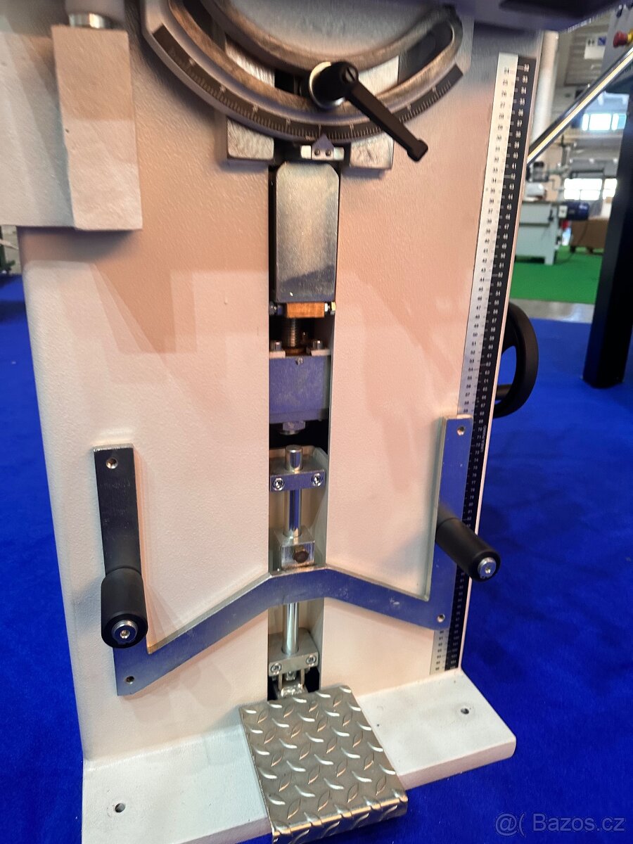 Řetězová dlabačka Socomec - 6