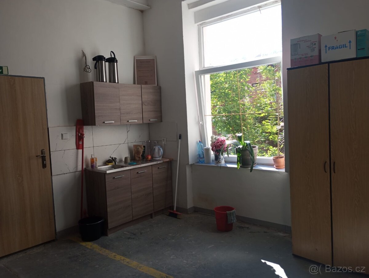 Pronajmu MENŠÍ i VĚTŠÍ sklad v Aši - 6