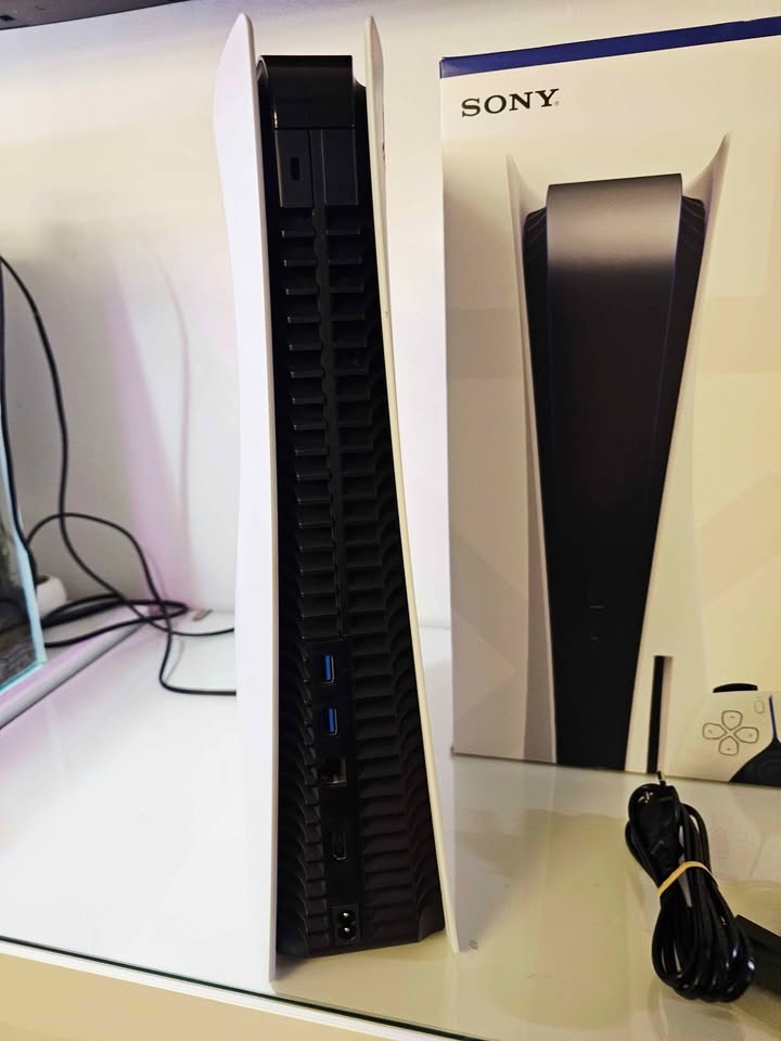 PlayStation 5 s mechanikou - 6