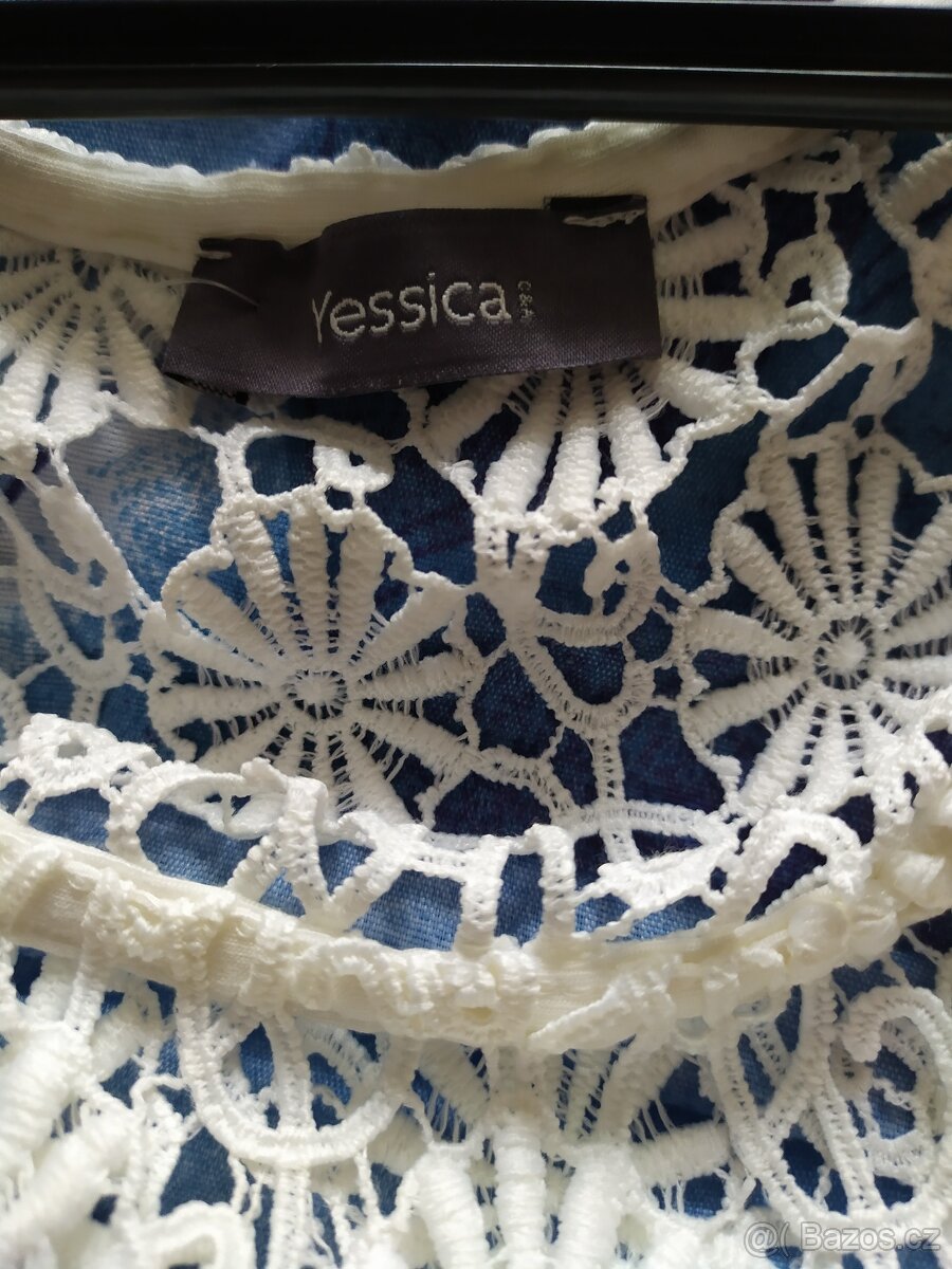 hezká krajková halenka - 6