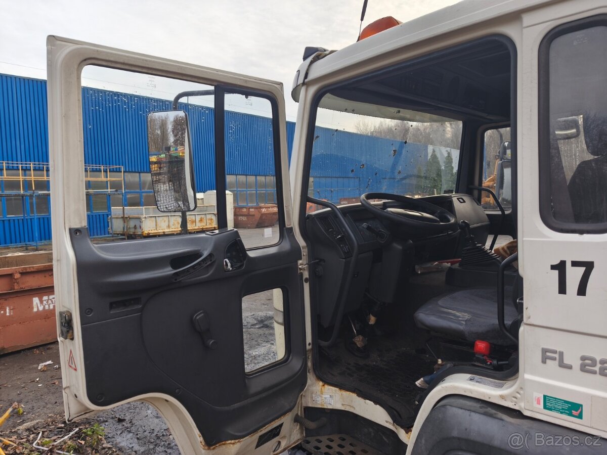VOLVO FL 6 220 - 6