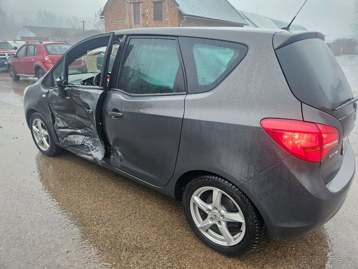 Opel Meriva 1.4T 103kw LPG automat 2015 - 6