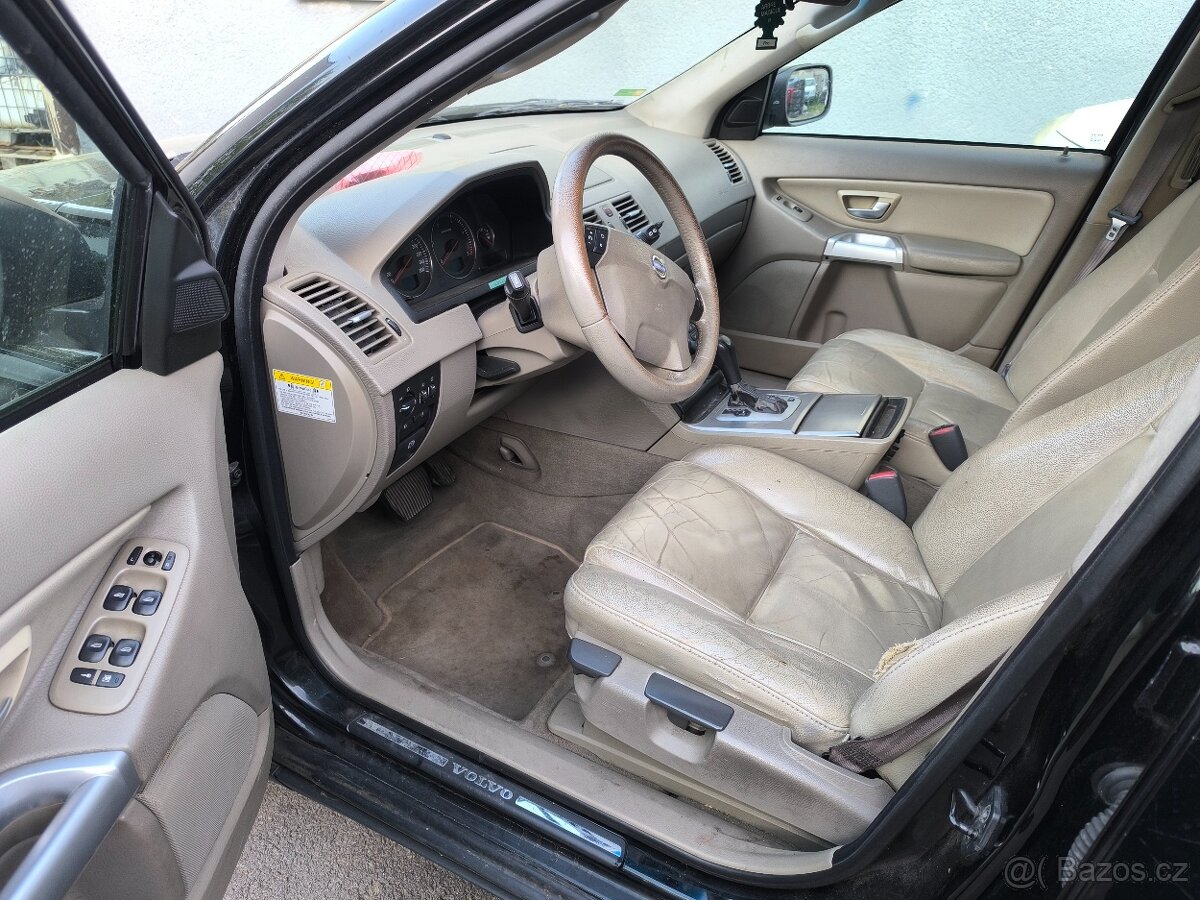 Volvo XC90 - 6