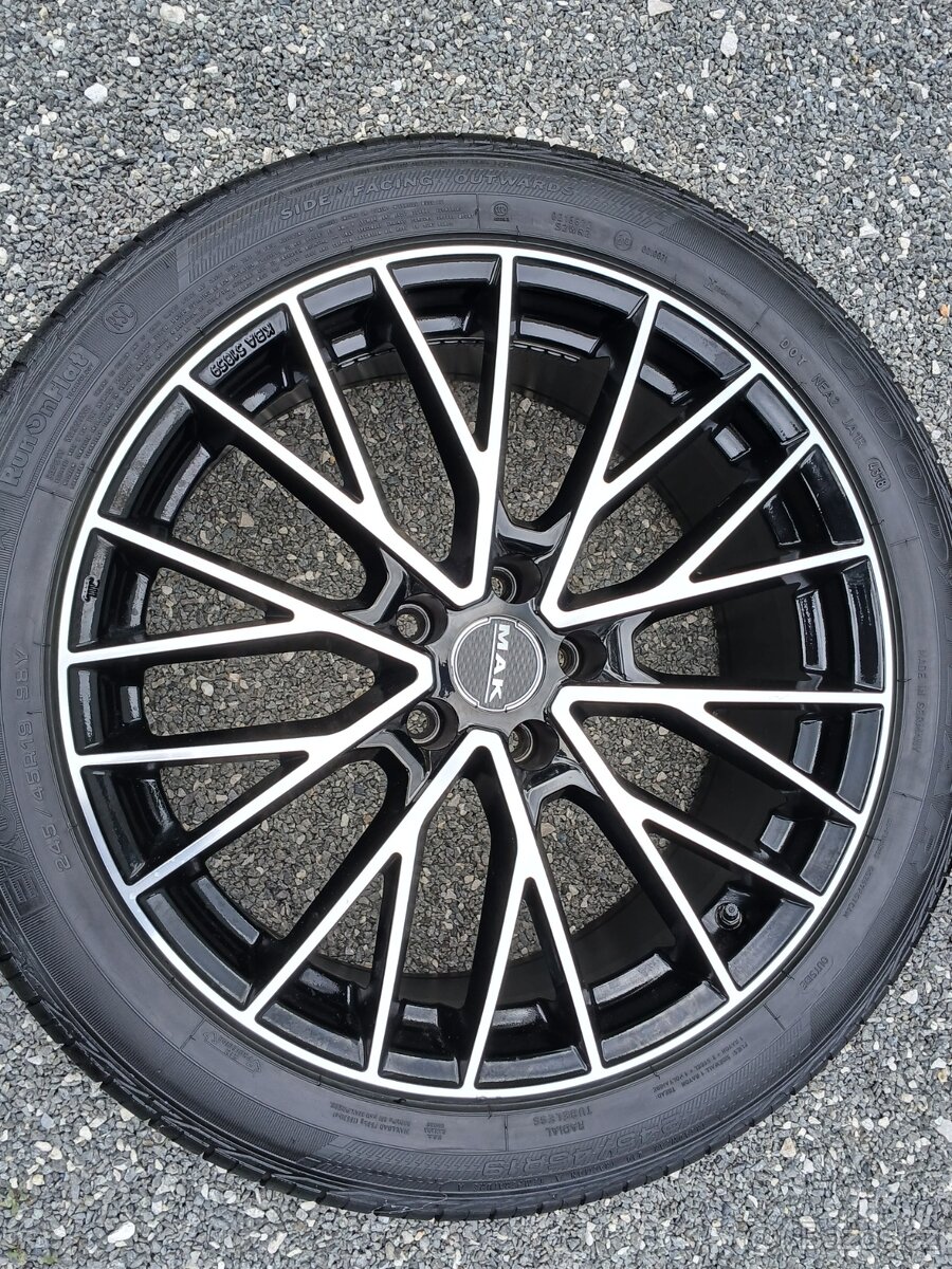 Pěkná alu kola Mercedes 19" Goodyear 7mm - 6