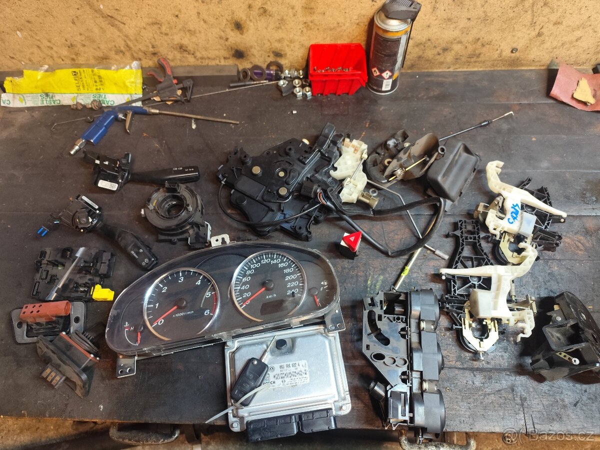 Vw Caddy CNG díly - 6