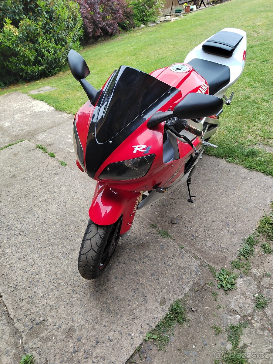 Yamaha YZF R1 1999 - 6