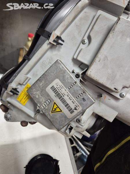 Nove leve predni svetlo mercedes C - 6