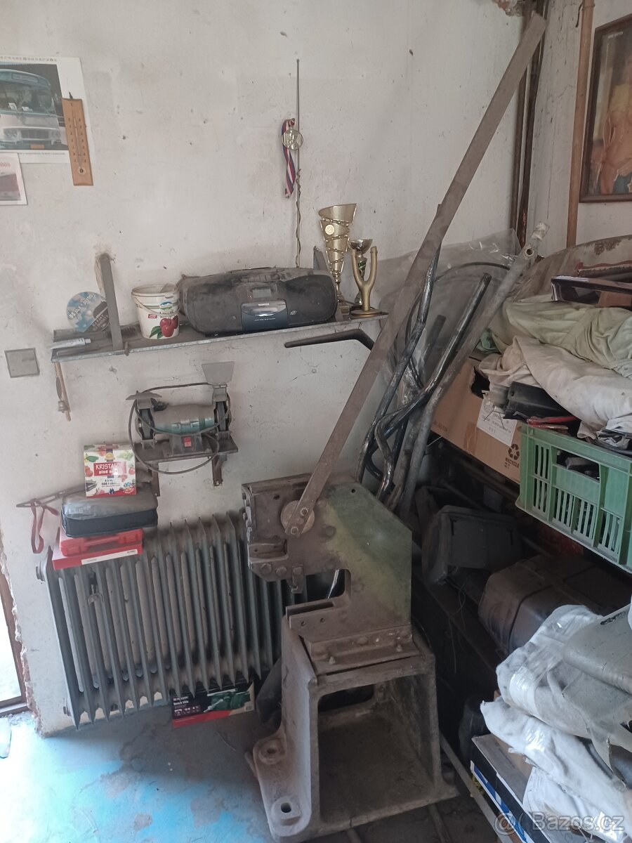 Prodám pákové nůžky - 6