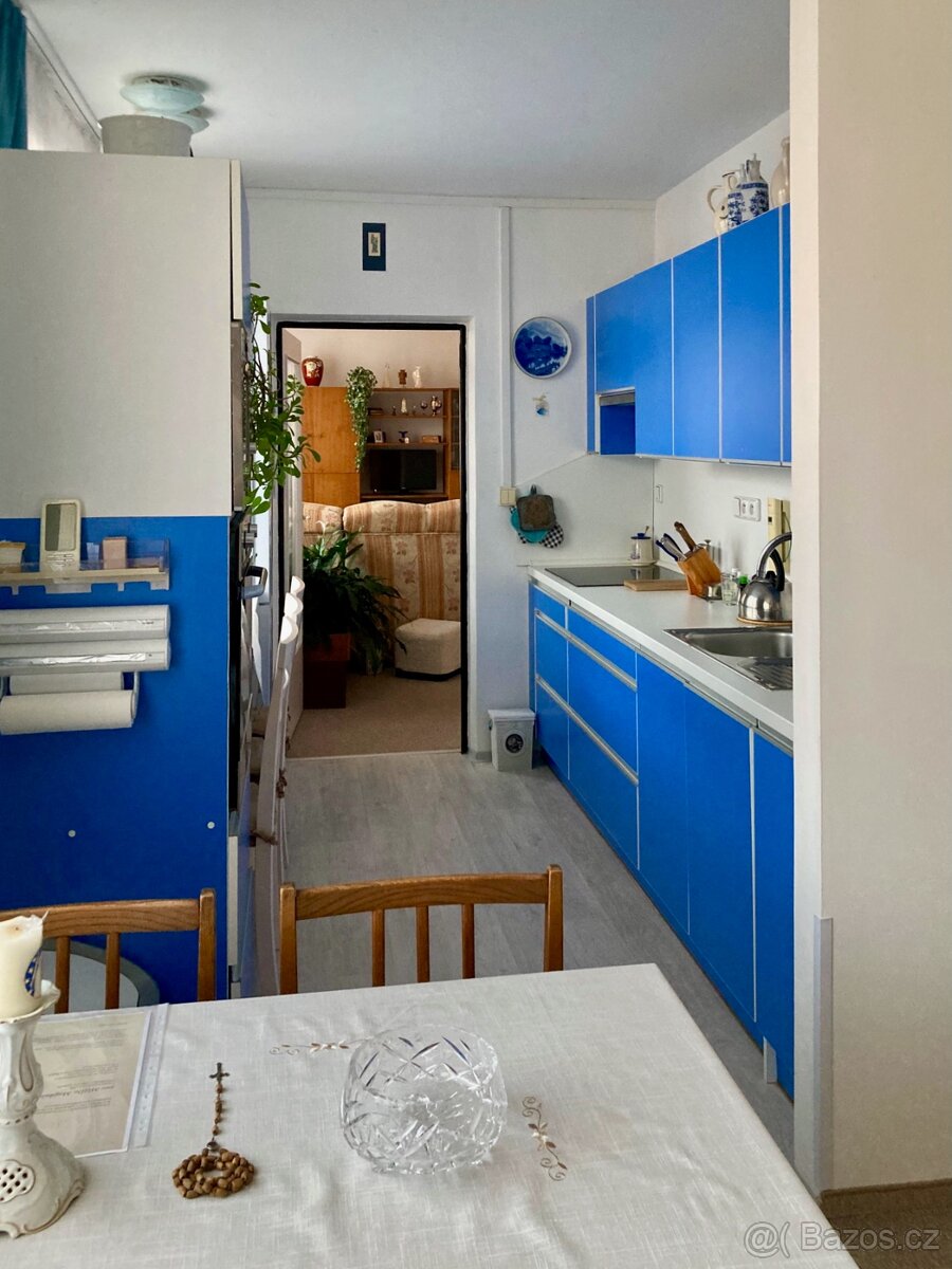 POMOC MLADÝM ZAČÍNAJÍCÍM RODINÁM - 6