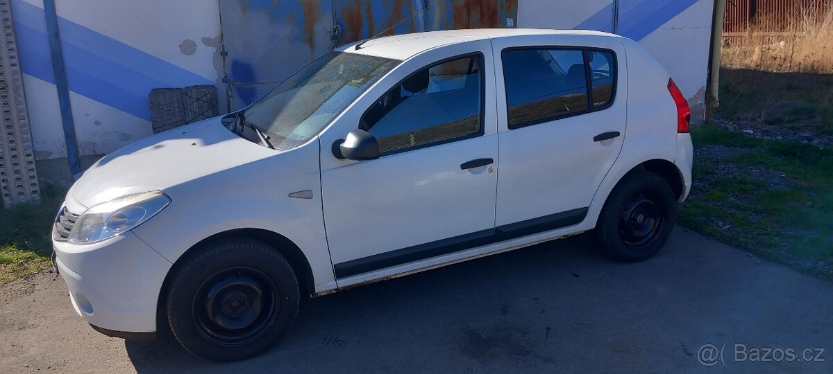 Dacia sandero - 6