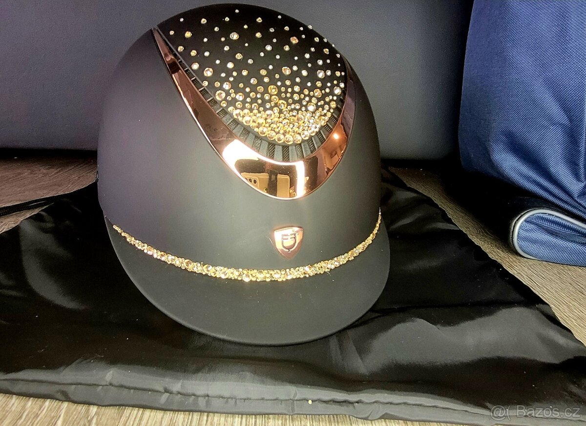 Jezdecké boty a přilba - 6