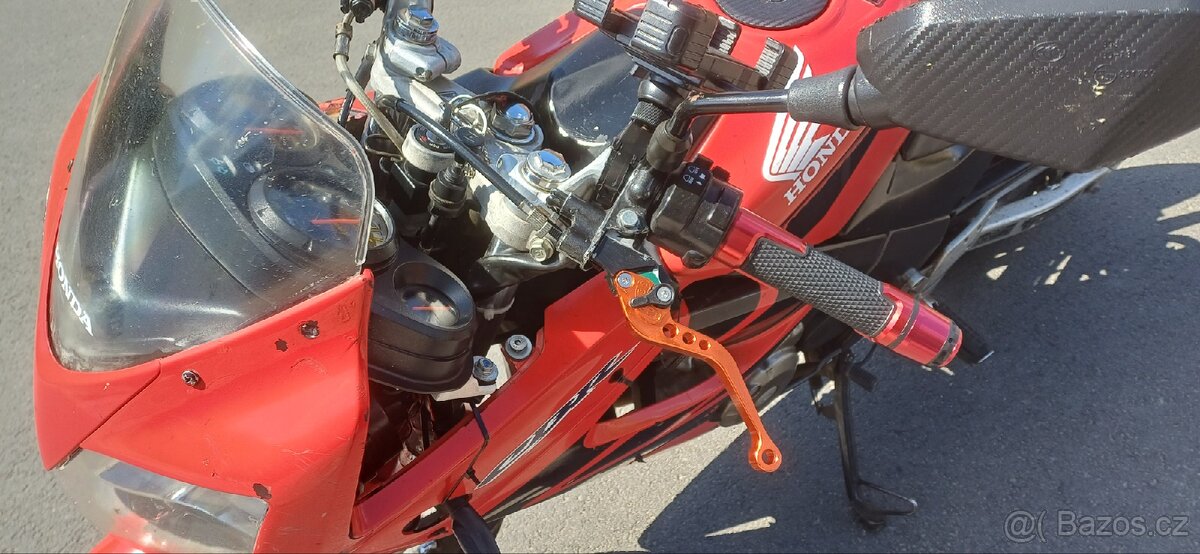 Honda 125 CBR - 6
