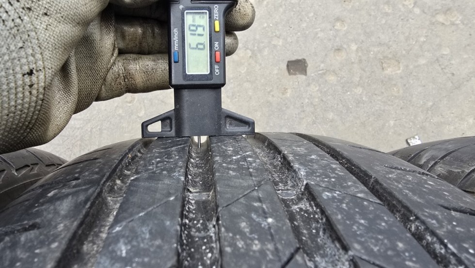Letní pneu 205/60/17 Bridgestone - 6