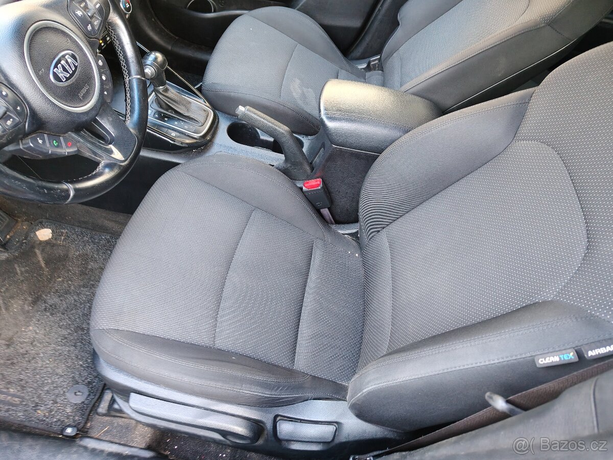 Kia carens CR doklady automat - 6