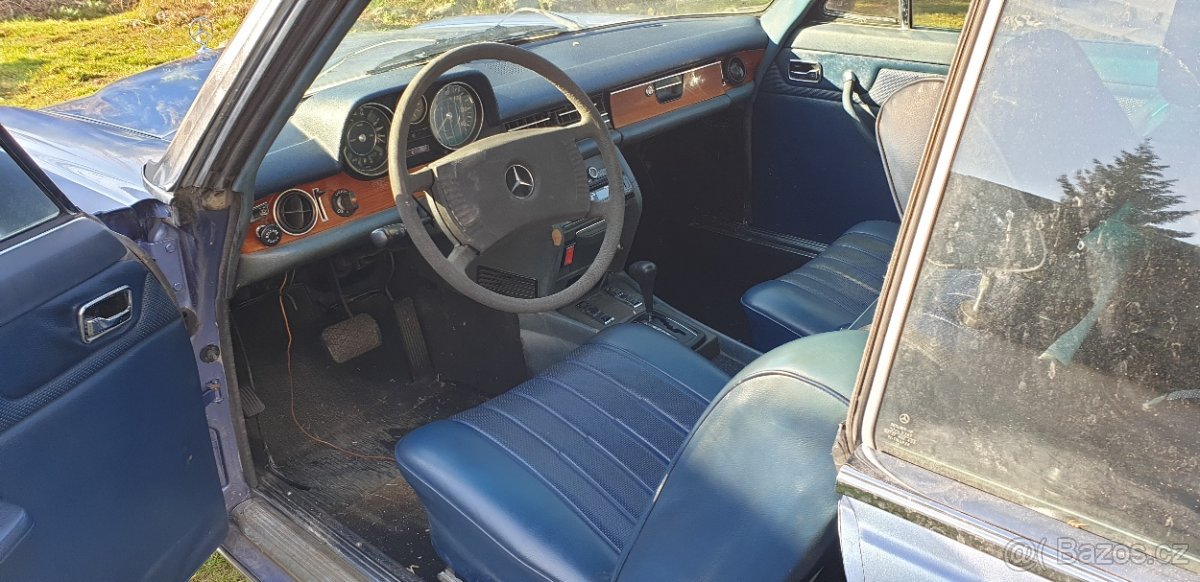 Mercedes 280 C model W114 - 6