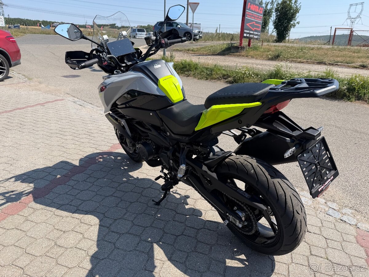 Benelli 902 Stradale - 6