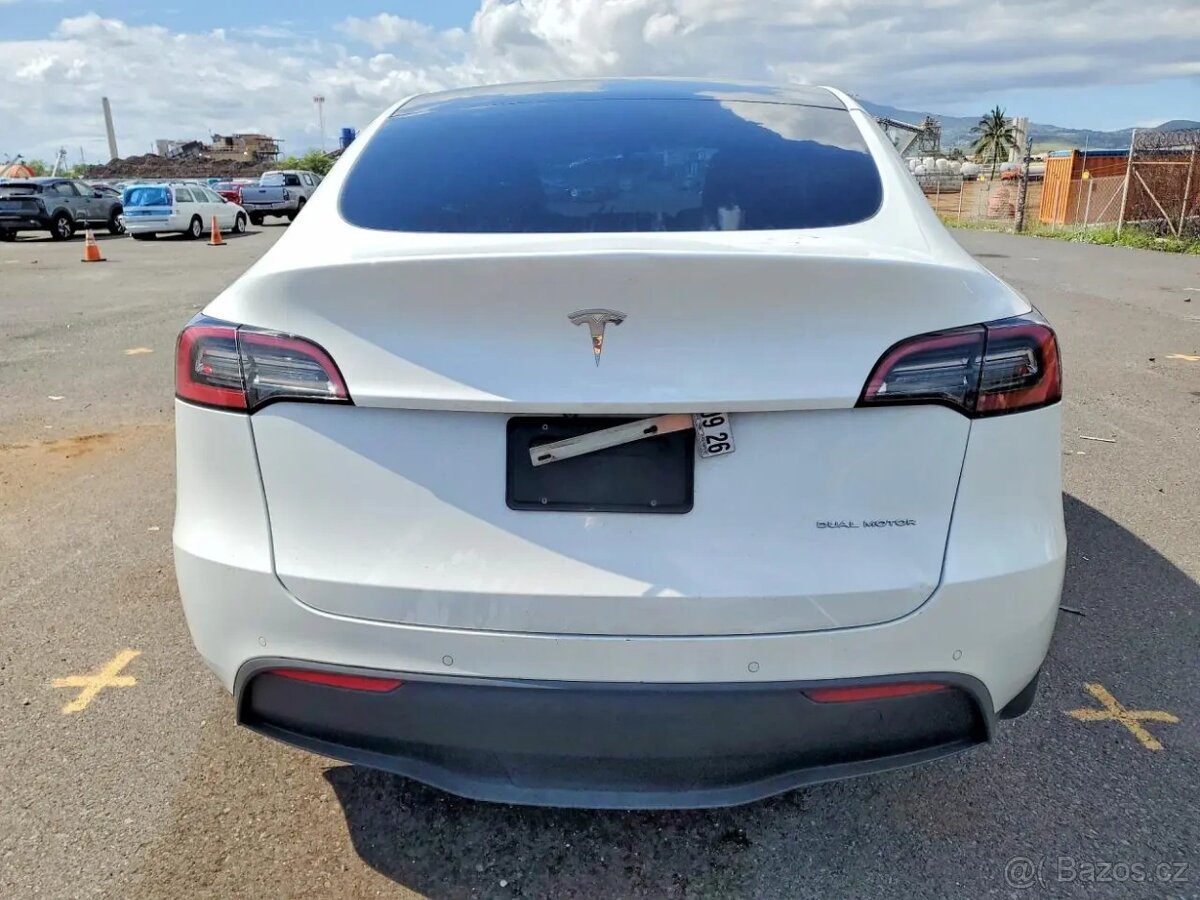 2021 TESLA MODEL Y - 6