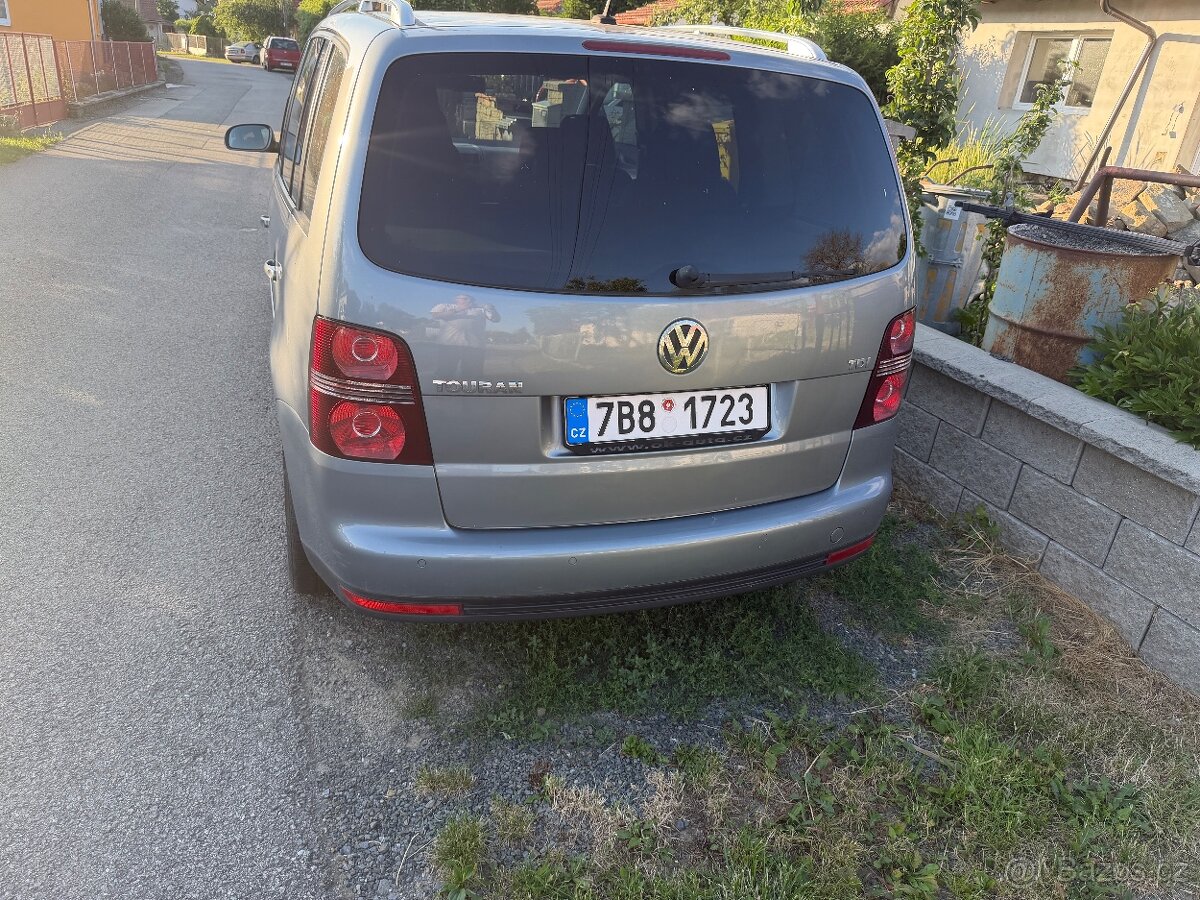 Prodám VW touran 1,9 tdi rv. 2006 - 6