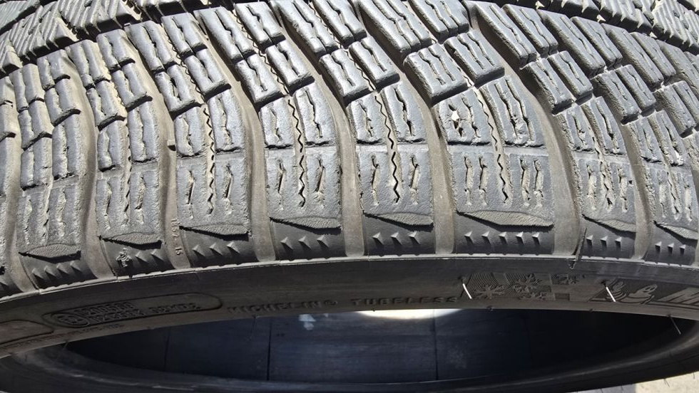 Zimní pneu 245/35/20 Michelin - 6