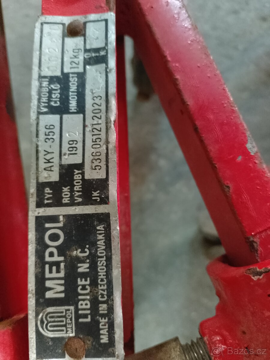 Vari radličkový kypřič AKY 356,brány BH-90,BH-138 - 6