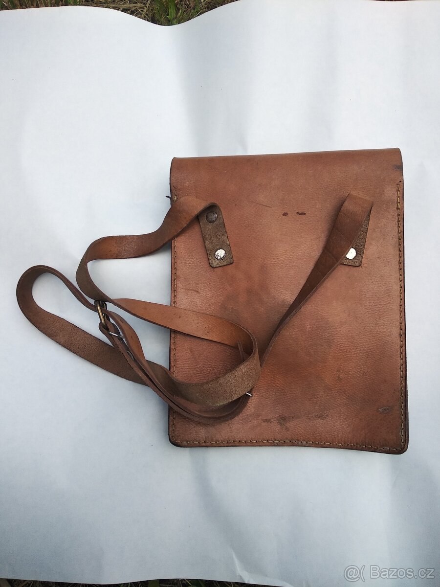 Brasna-pro prislusniky CSR-SNB-60-ta leta. - 6