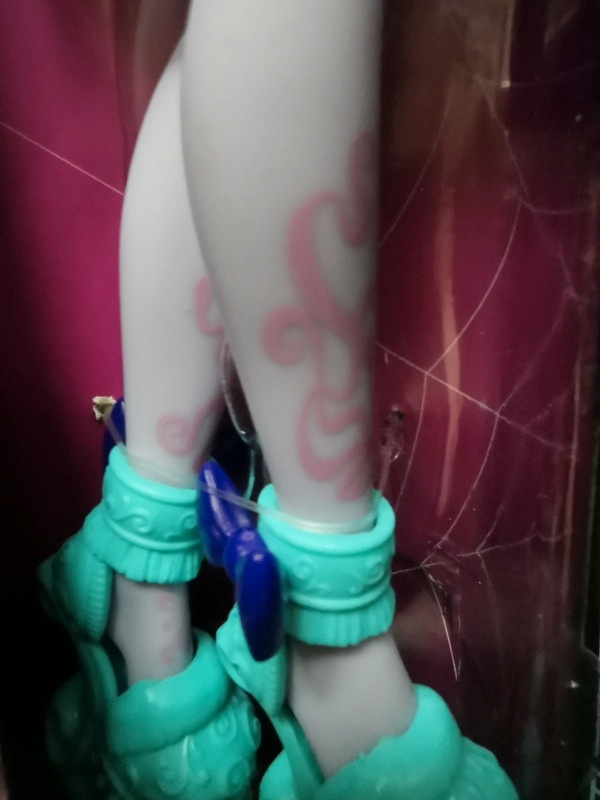 Monster High Fearbook Twyla - 6