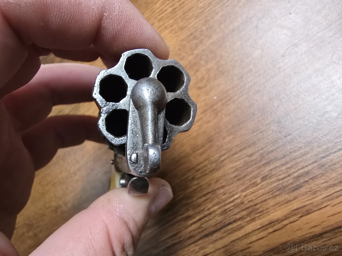 KRÁSNÁ HISTORICKÁ HONOSNÁ PISTOLE PEPŘENKA - 6