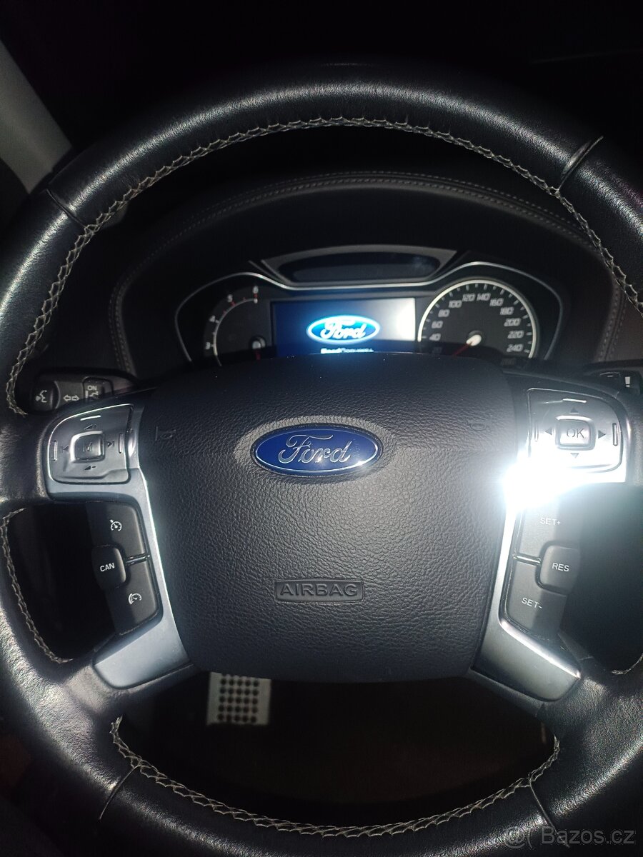 Prodám Ford Mondeo 20tdci titanium r.v 2014 - 6