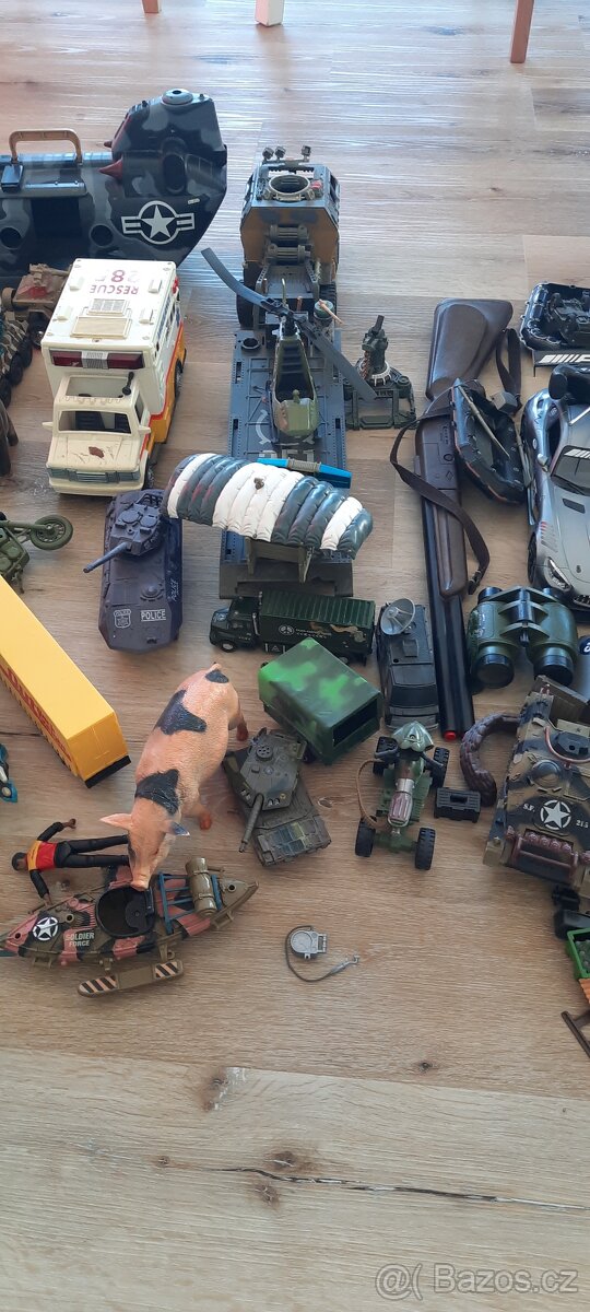 Hračky všeho druhu - 6