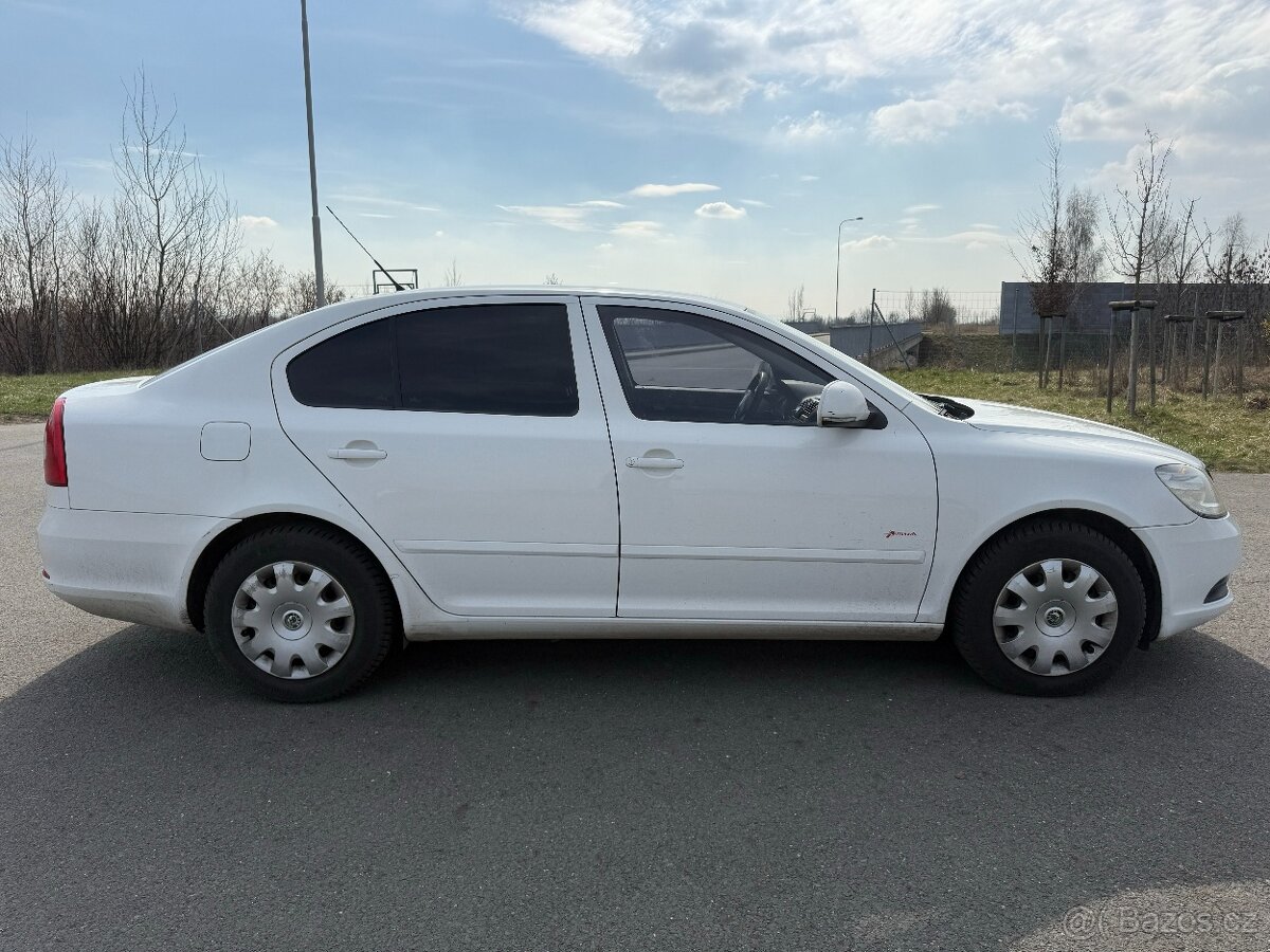 Škoda Octavia 1,6Tdi - 6