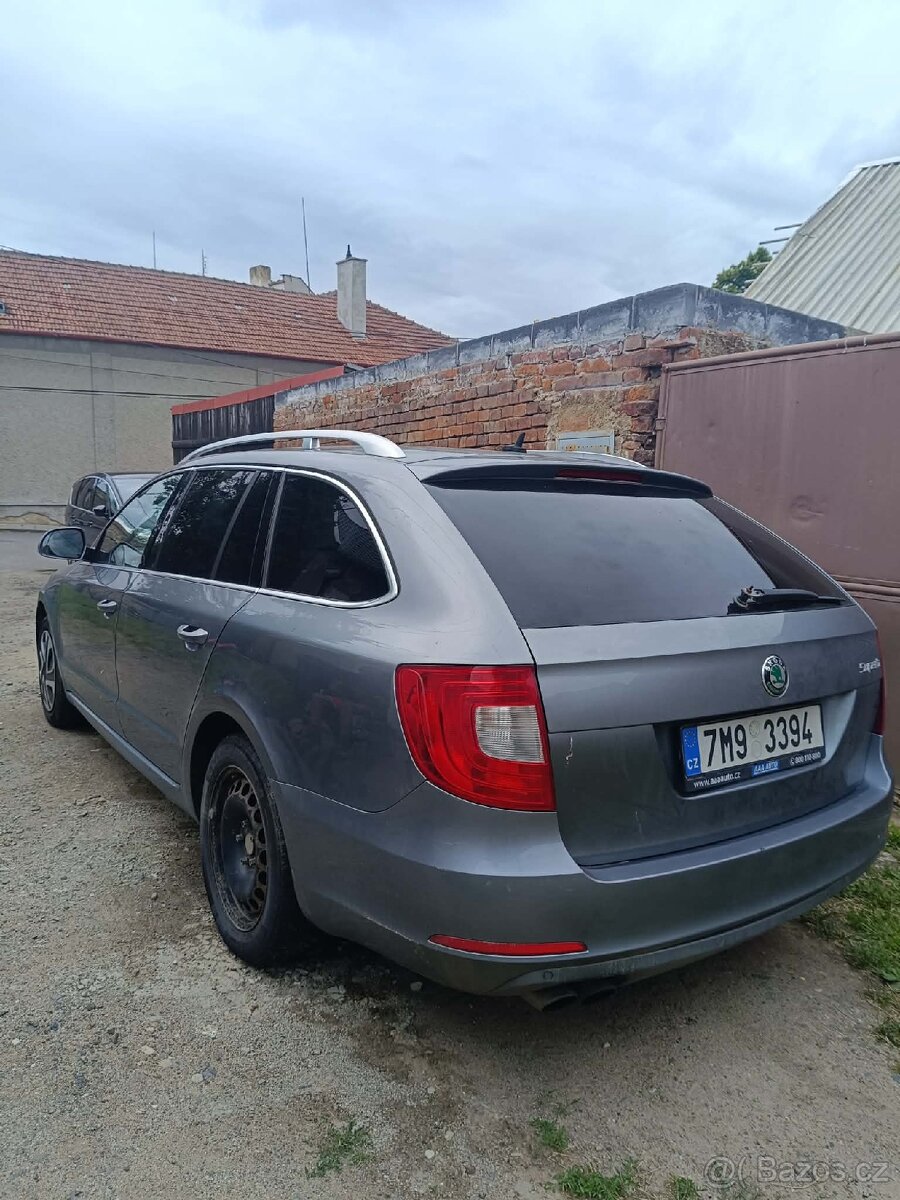 Škoda Superb 2 .0 tdi - 6