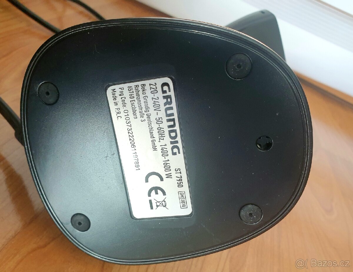 Ruční naparovač oděvů Grundig ST 7950 - 6