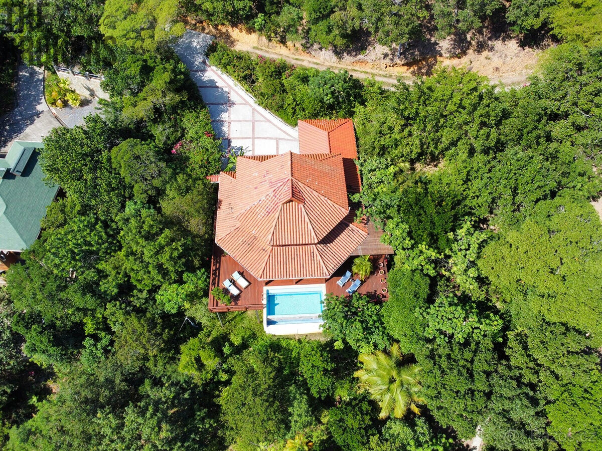 Ocean View 3BD & 2.5BT Home Lost Isles Estate, Roata - 6