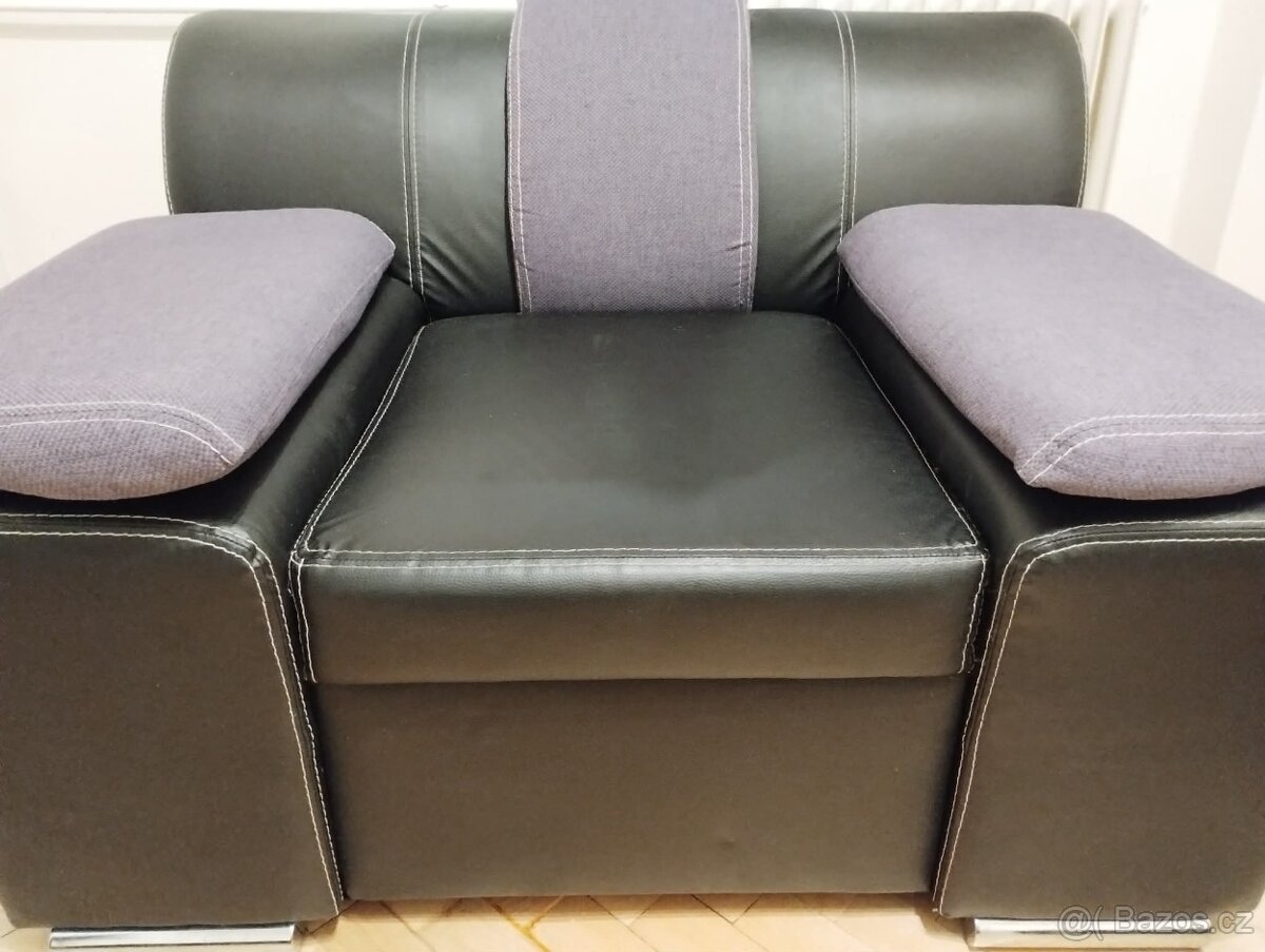 Prodám 3dílnou sedací soupravu - 6