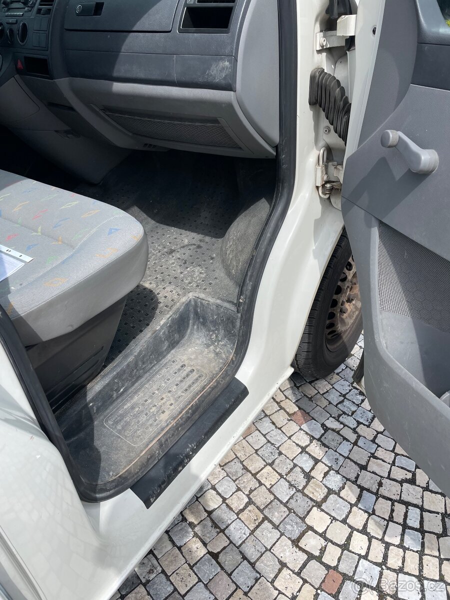 VW T5 transporter 1,9 TDI - 75 KW - 6