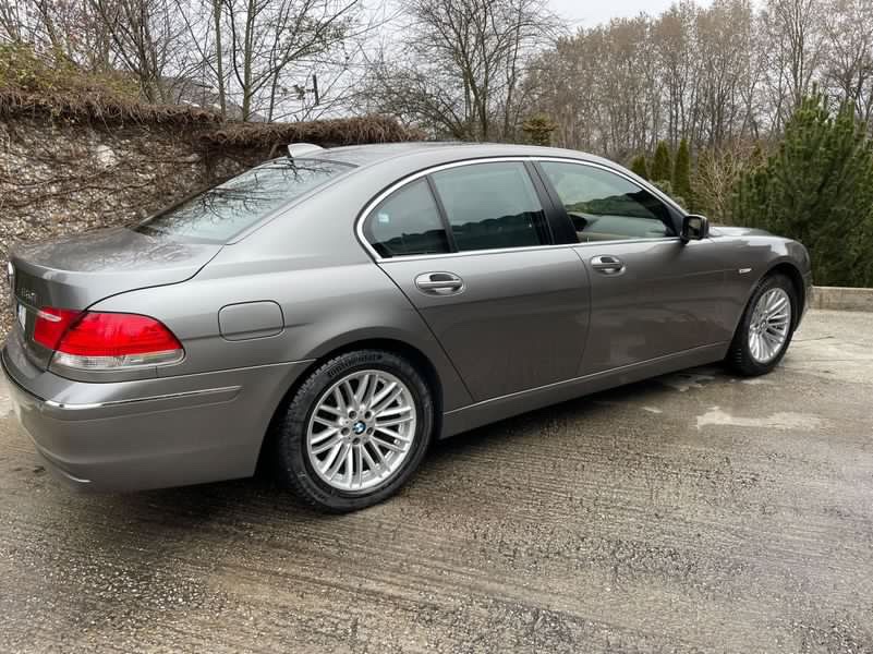 BMW 750i e65 - 6