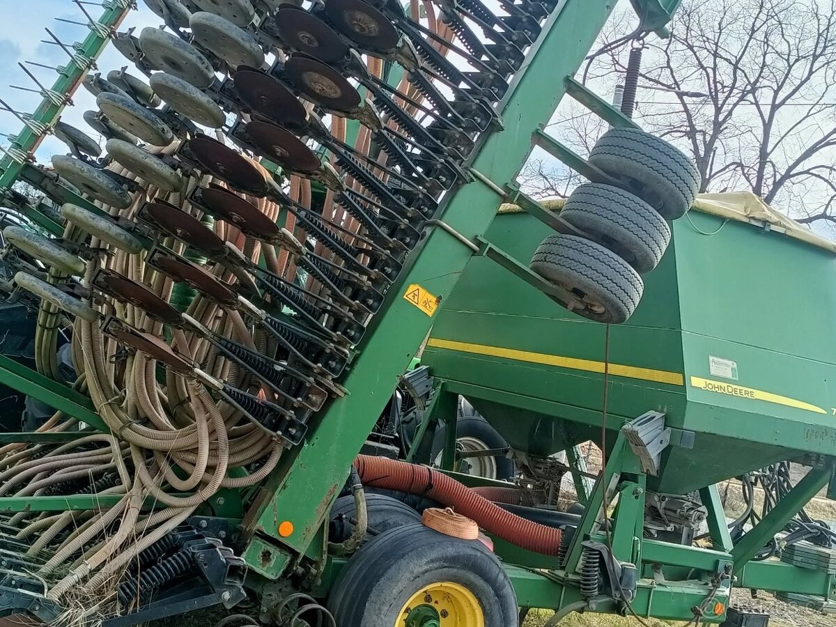 John Deere 740 - 6