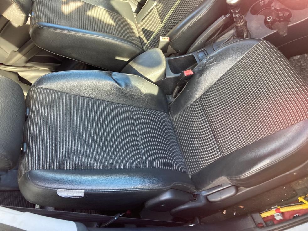 kia sportage sedadla - interier - 6