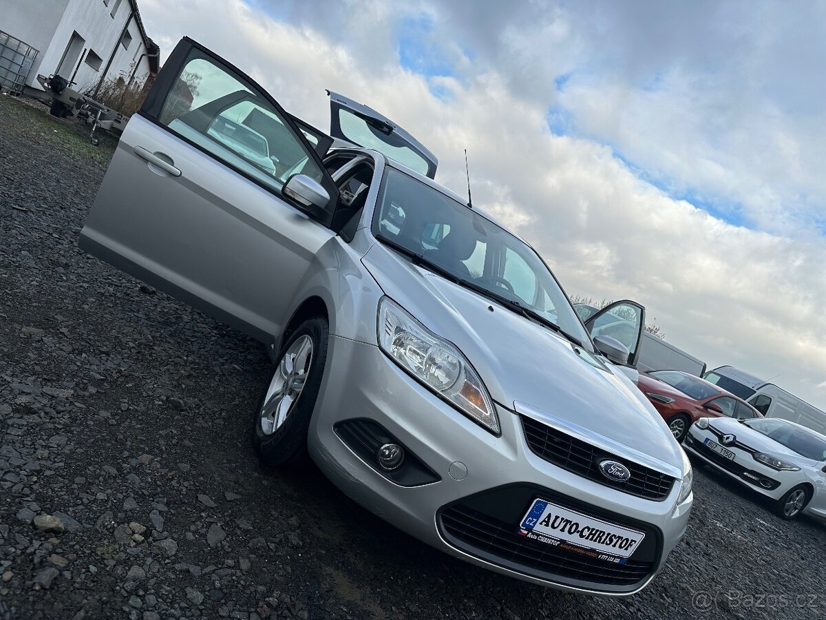 Ford Focus 1,6i 74KW VYHŘÍVANÉ PŘEDNÍ OKNO - 6