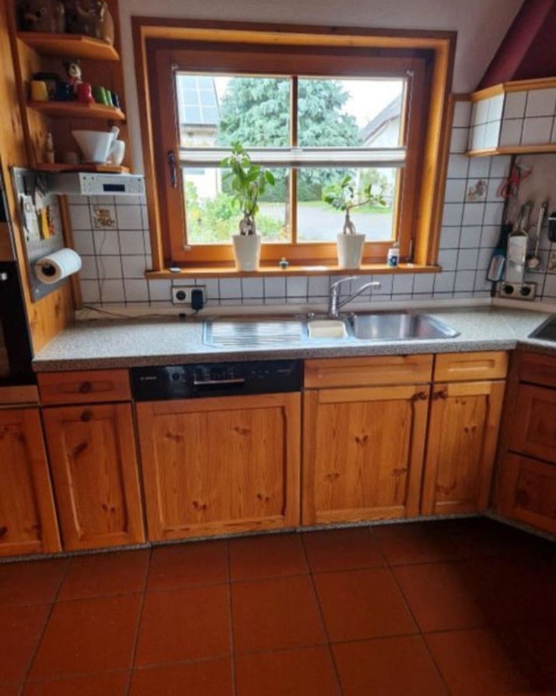 Velká kuchyně z masivu se spotřebiči, 5399 - 6