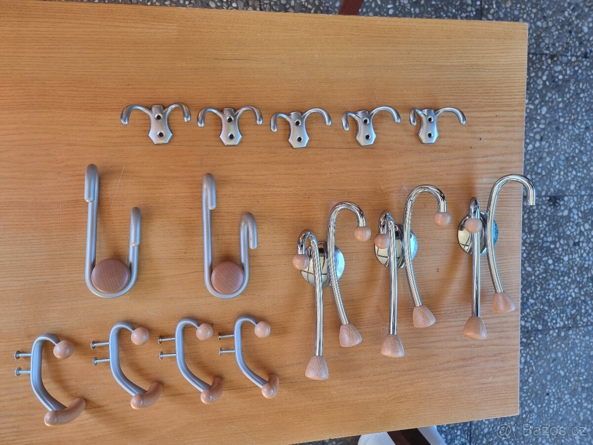 Háčky na věšáky - 6