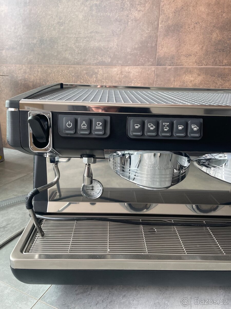 Top Kávovar Nuova Simonelli Appia Life 2 GR+paky - 6
