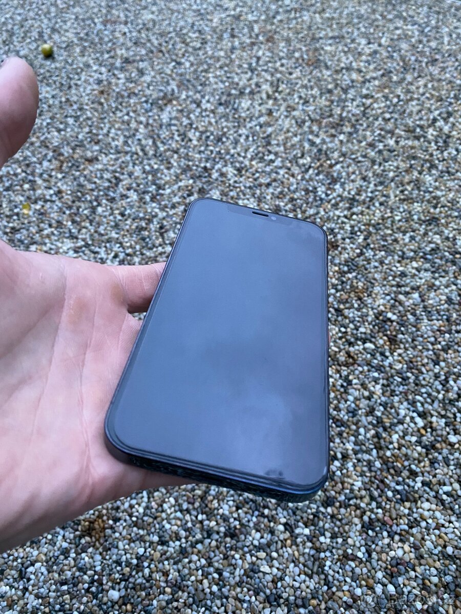 IPhone 12 Pro - baterie 100% - 6