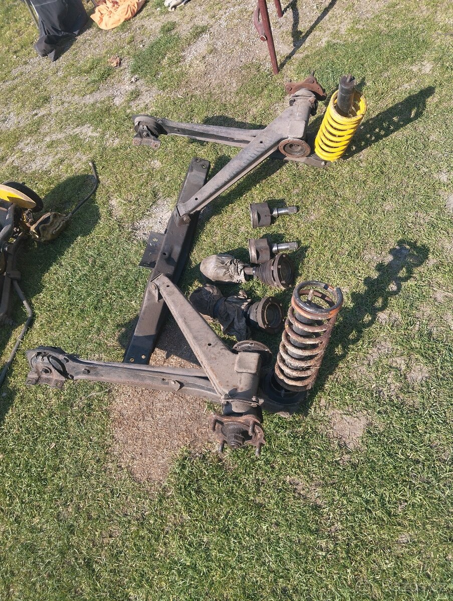 Díly na Škodu 130 - 6