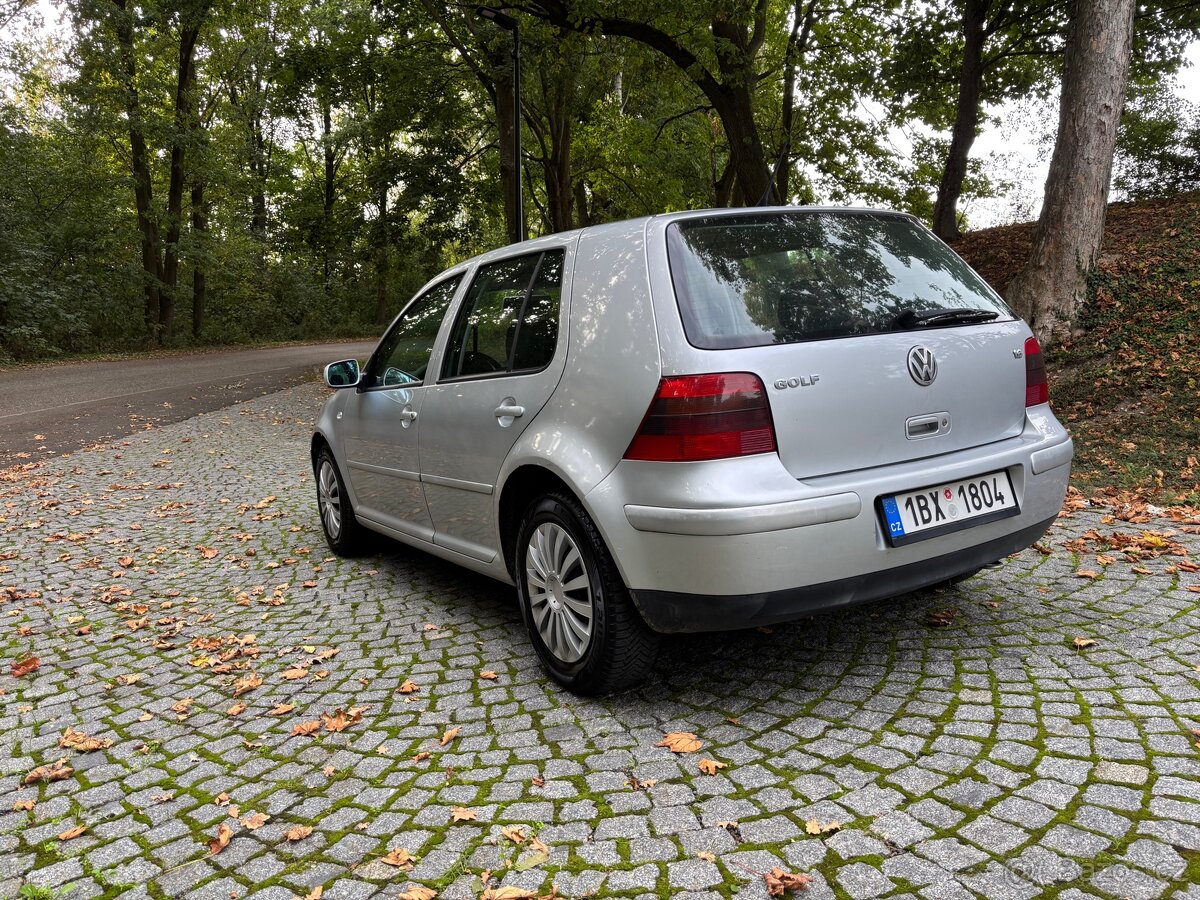Volkswagen Golf IV - 6
