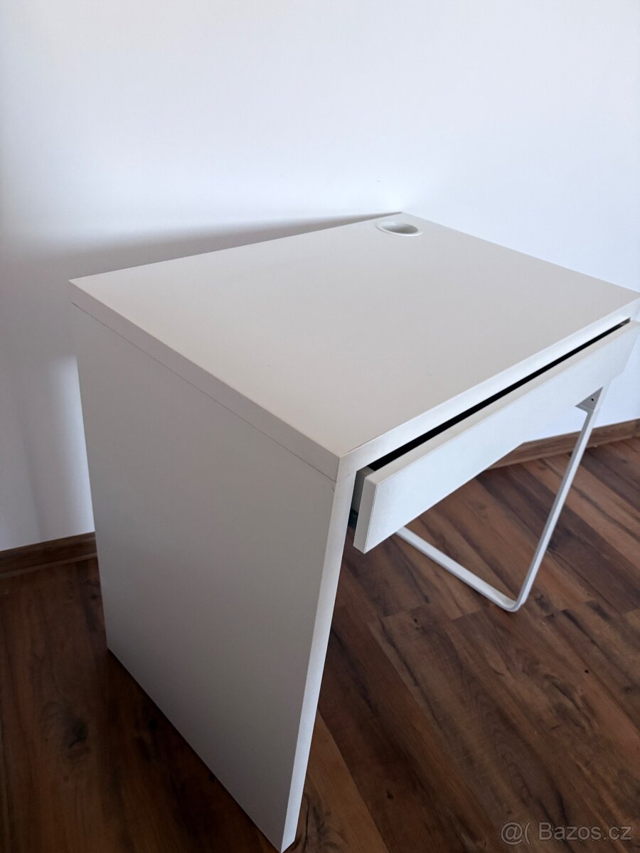 prodám “kosmetický/psací” stůl - 6